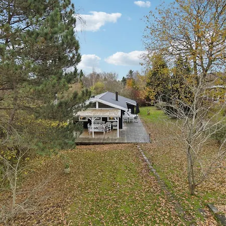 Дом отдыха 3 Bedroom Pet Friendly In Хорнбек