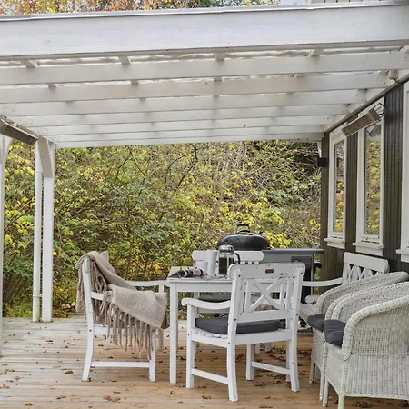 Holiday home 3 Bedroom Pet Friendly In *